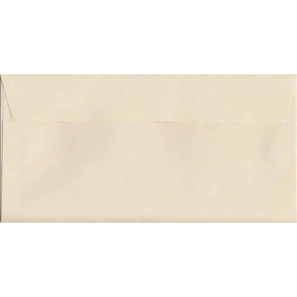100 DL Cream Envelopes. Clotted Cream. 114mm x 229mm.  paper. Peel/Seal Flap.