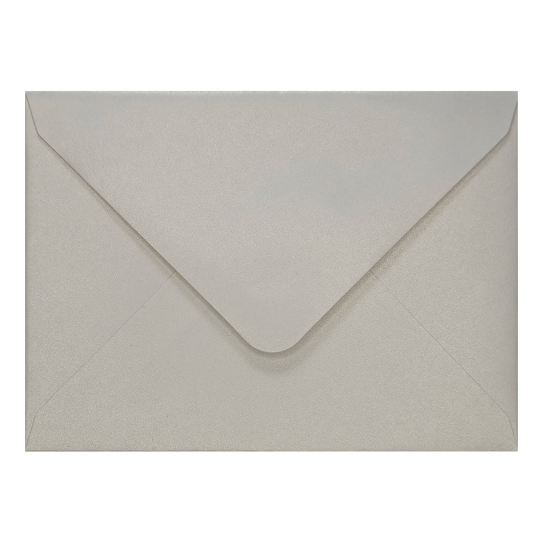 White Pearl Envelope C7 Closed